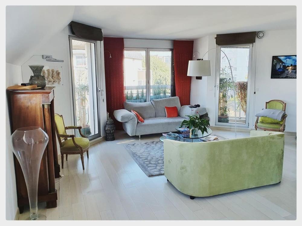 Guestready- 2 Terrace Duplex With Exceptional View Parijs