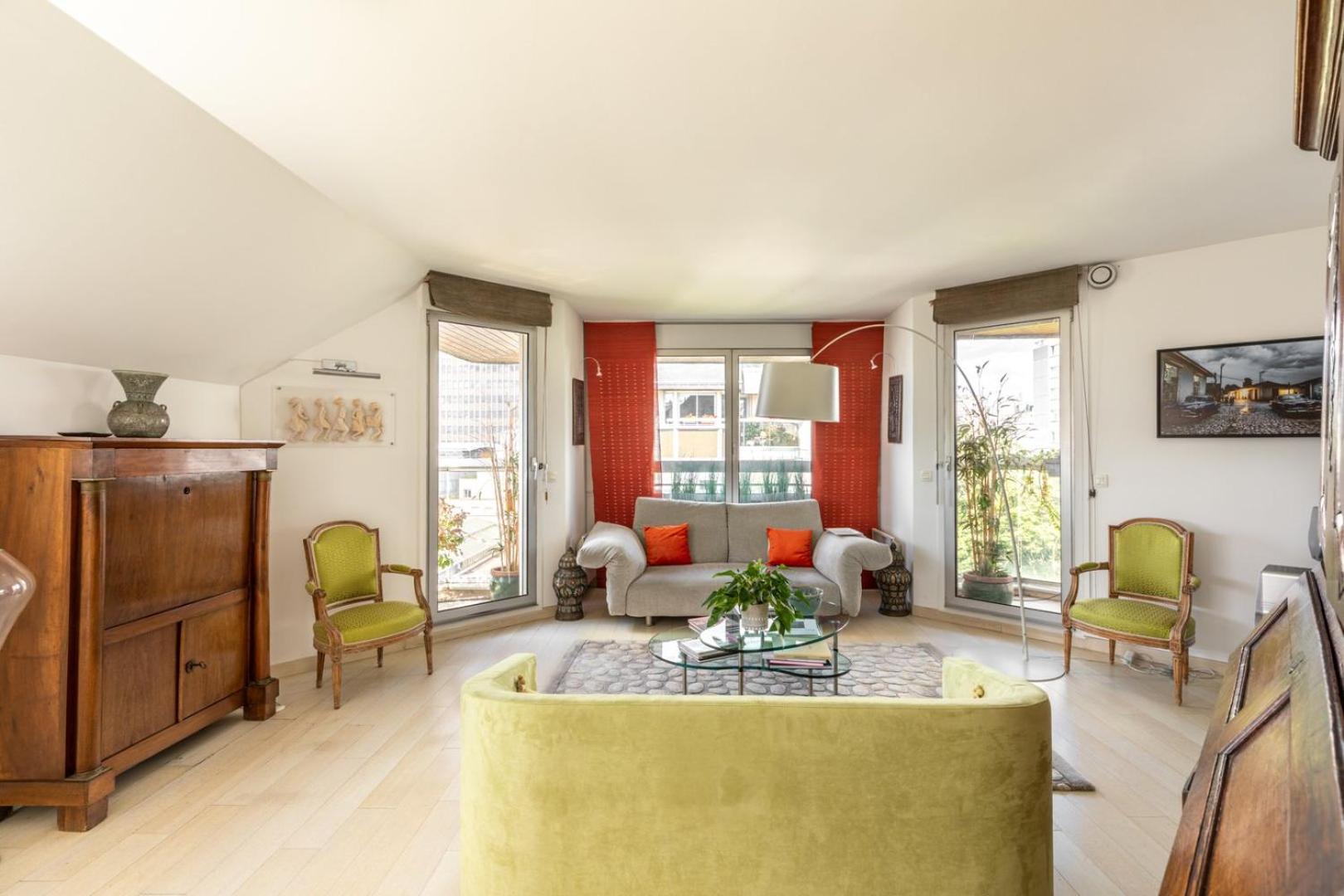 Guestready- 2 Terrace Duplex With Exceptional View Parijs